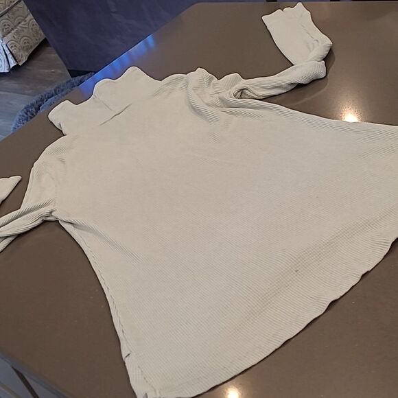Eddie Bauer sz M turtleneck top - Picture 4 of 6